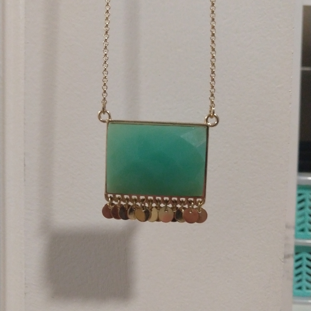 Green and gold necklace